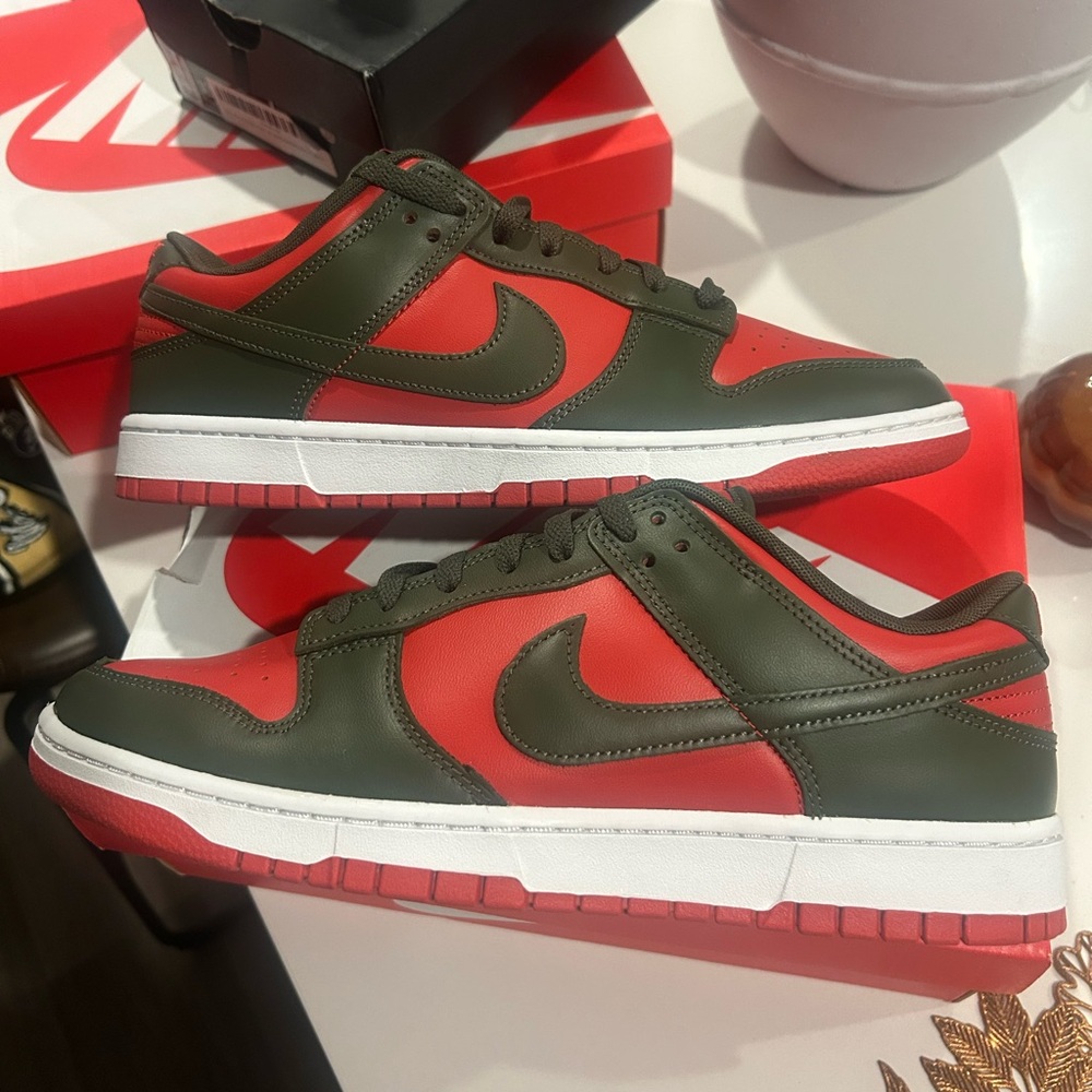 Nike dunk low size 12